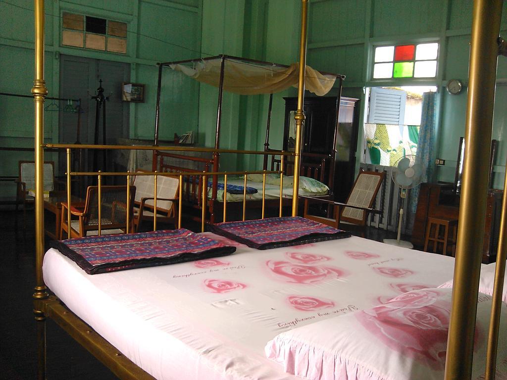 Breeze Guest House Maulmyine Exterior photo