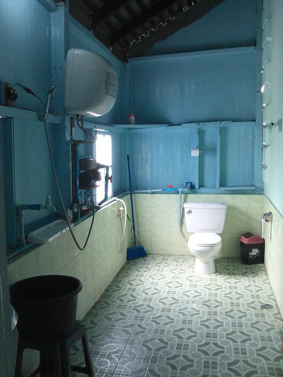 Breeze Guest House Maulmyine Room photo
